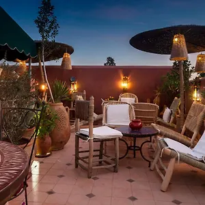 Dar El Arsa Rooftop & Jacuzzi Bed & Breakfast